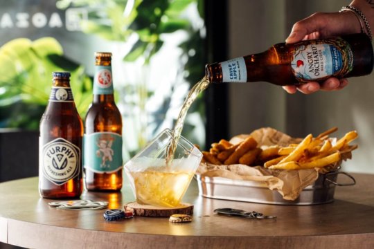 Food photography 10 圖片5 身處在網路行銷發達的年代,除了動人的文案,誘人的美食照已經是網路行銷不可或缺的一部分,開店第一個最首要的服務,莫過於美食攝影,以及餐廳美食攝影相關精彩的照片、影片等視覺元素,才能留住顧客目光抓住商機,工仔頭不只是幫你拍攝,食物攝影讓照片變得有深度、有意涵、有新的詮釋,創造新的價值,食物環境都需要好的包裝形象來捉住大眾的目光,而食物攝影可以襯托出食物的價值,就如同千里馬遇伯樂一般,如果您正尋找那位賦予商品靈魂的攝影師,歡迎參閱美食攝影作品。